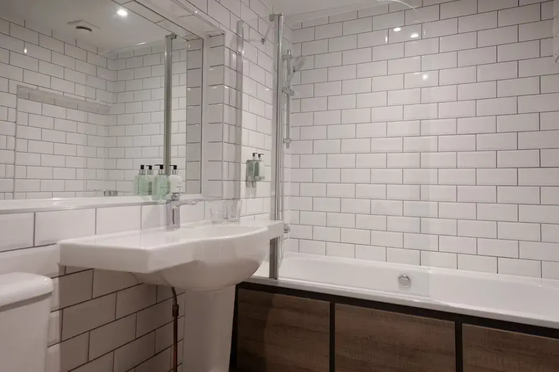 Accessible bathroom at The Ullswater Inn hotel